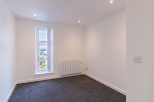 Bedroom- click for photo gallery